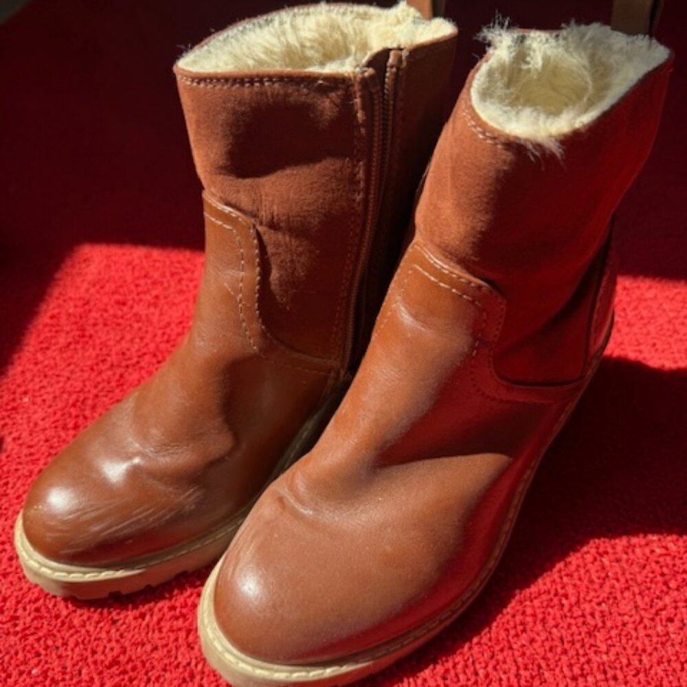 Universal Thread Tan Fur Heeled Boots - Womens size 7
